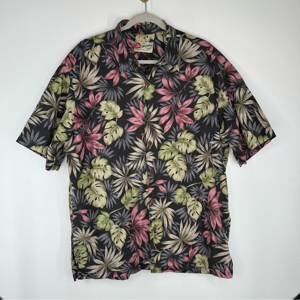 Hilo Hattie’s Black Leaves Print Aloha Hawaiian Short Sleeve Shirt Men’s Size XL